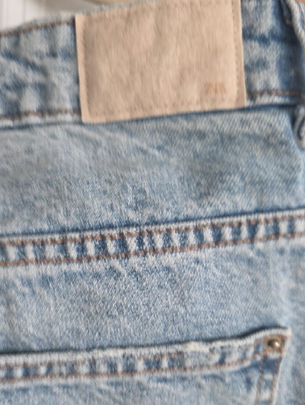Zara Light Blue Straight-Leg Jeans - Picture 6 of 6